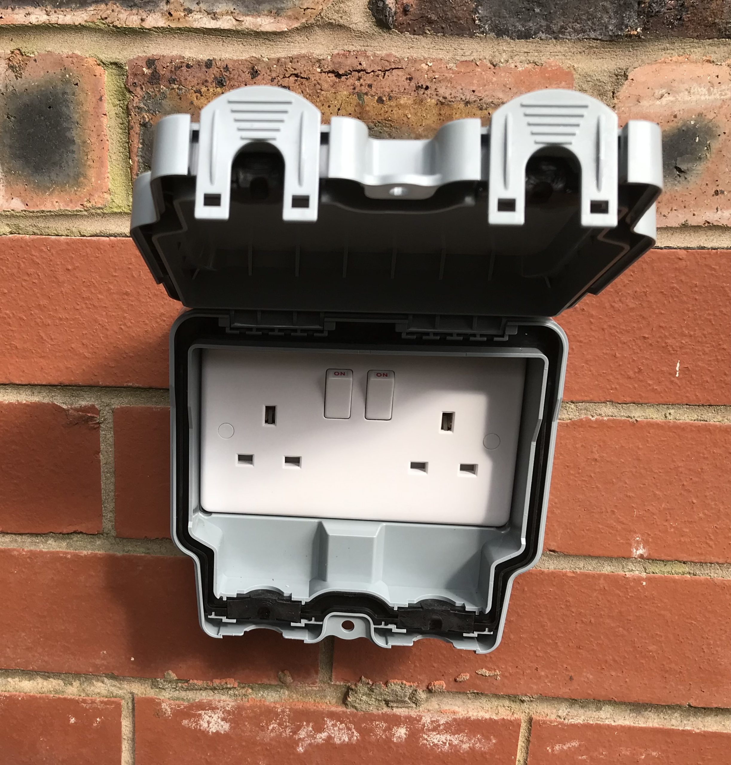 outside socket